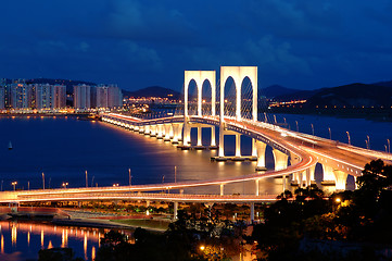 Image showing Night of bridge