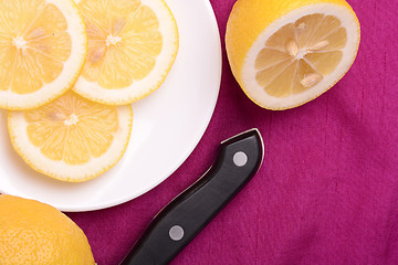 Image showing juicy ripe lemons close up