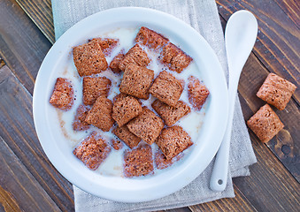 Image showing dry breakfast with milk