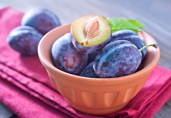 Image showing plums