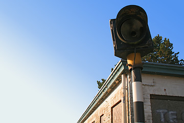 Image showing Damaged traffic light