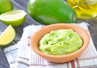 Image showing sauce from avocado