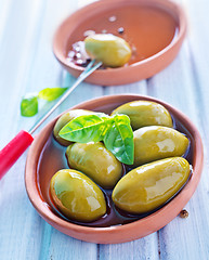 Image showing green olives