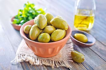 Image showing green olives