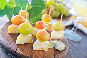 Image showing cheese with grape