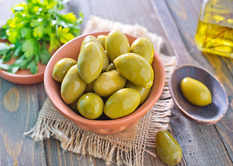 Image showing green olives