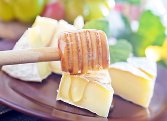 Image showing cheese with grape