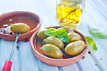 Image showing green olives