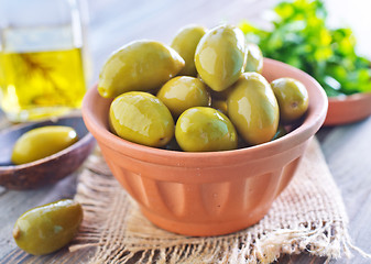 Image showing green olives