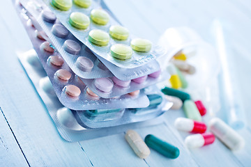 Image showing pills