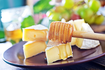 Image showing cheese with grape