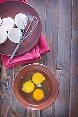 Image showing raw eggs