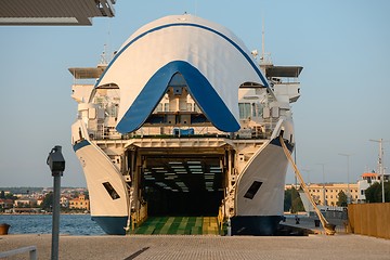 Image showing Passenger ferry boat at the dock