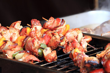 Image showing roasted meat with vegetable