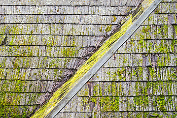 Image showing Grunge wooden shingle roof