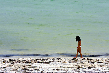 Image showing  little  girl  in tanzania zanzibar