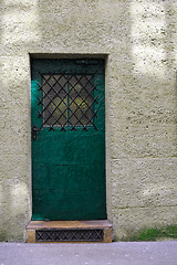 Image showing green door
