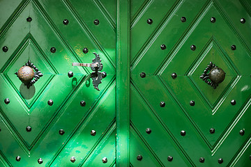 Image showing green door