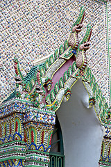 Image showing dragon   in  gold    temple    bangkok  thailand incision  