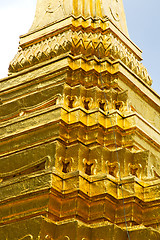 Image showing  pavement gold    temple   in   bangkok  thailand incision of  t