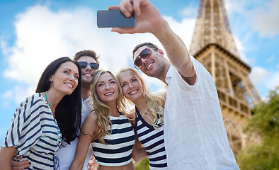 Image showing friends taking selfie with smartphone