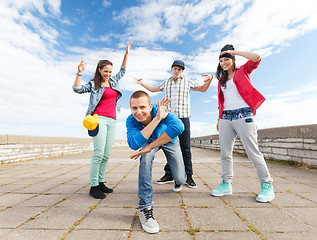 Image showing group of teenagers dancing