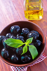 Image showing black olives