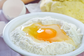 Image showing flour and eggs