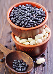 Image showing white and black beans