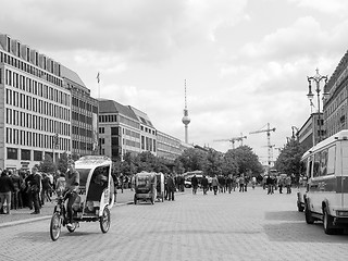 Image showing  Unter den Linden Berlin 