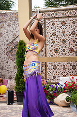 Image showing Girl performs Oriental Dance