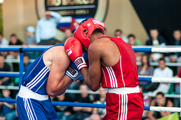 Image showing A boxing match Osleys Iglesias, Cuba and Salah Mutselkhanov, Russia. Victory Osleys Iglesias