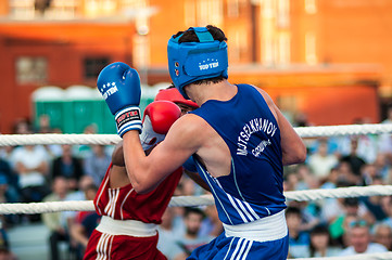 Image showing A boxing match Osleys Iglesias, Cuba and Salah Mutselkhanov, Russia. Victory Osleys Iglesias