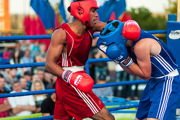 Image showing A boxing match Osleys Iglesias, Cuba and Salah Mutselkhanov, Russia. Victory Osleys Iglesias