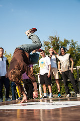 Image showing Artist break dance,