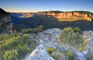 Image showing Sunlit Walls at Walls Lookout Blue Mountains