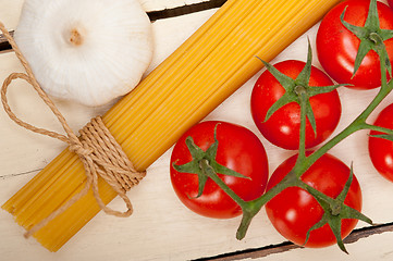 Image showing Italian basic pasta ingredients