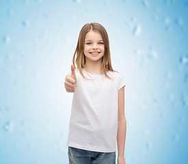 Image showing girl in blank white t-shirt showing thumbs up