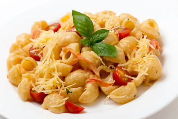 Image showing Pasta with cream and tomatoes