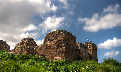 Image showing Israeli flag over Kakun castle ruins