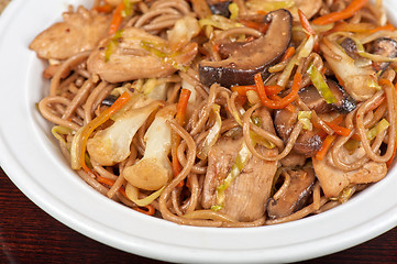 Image showing buckwheat noodles with chicken