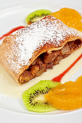 Image showing Apple strudel