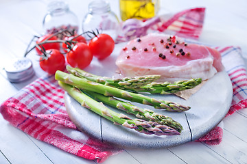 Image showing raw meat and asparagus