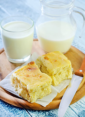 Image showing fresh bread with milk