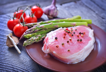 Image showing raw meat and asparagus