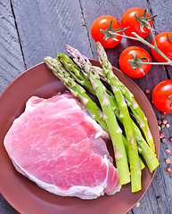 Image showing raw meat and asparagus