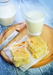 Image showing fresh bread with milk