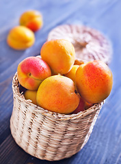 Image showing apricots