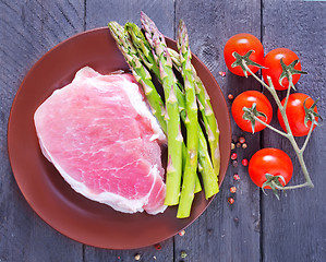 Image showing raw meat and asparagus