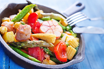 Image showing fried meat with vegetables